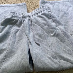 I’ve posted two examples on how it would look on.